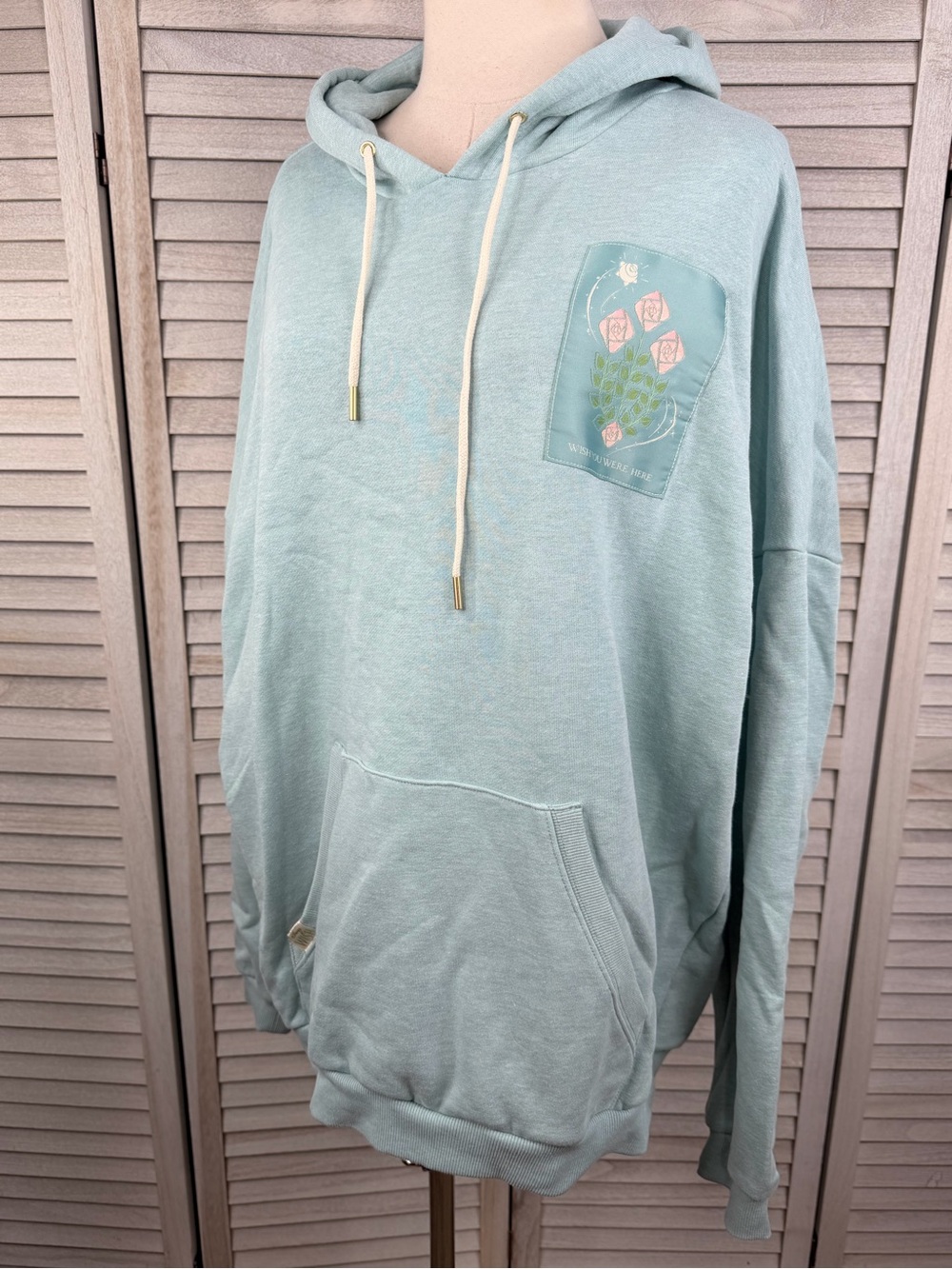 DISNEY Kingdom of Rosas/Wish Movie Pullover Hoodie Sweatshirt Light Aqua-Large
